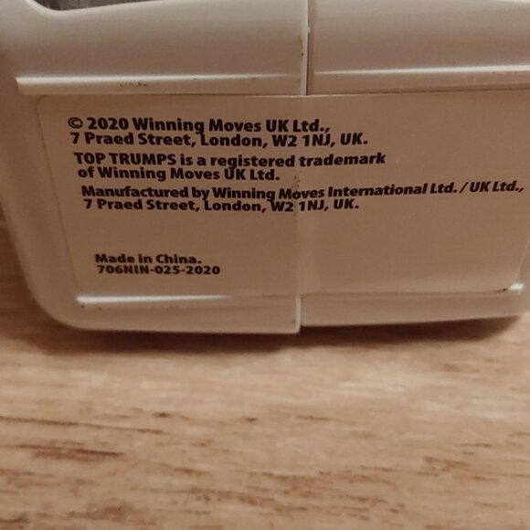 Brand New FRIENDS TV series Quiz table board game with a twist - Picture 2 of 5